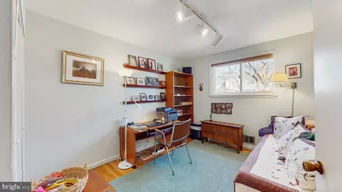 906 Malta Ln, Silver Spring, MD 20901 photo 17