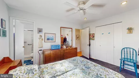 906 Malta Ln, Silver Spring, MD 20901 photo 12