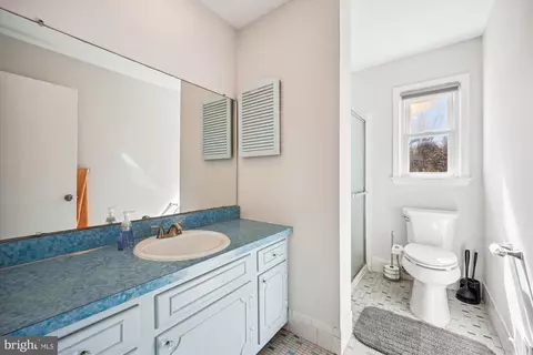 Bath - 2 Locksley Ct, Silver Spring, MD 20904 photo 2 of 3