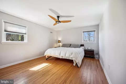 Bedroom - 2 Locksley Ct, Silver Spring, MD 20904 photo 6 of 7