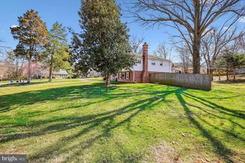 Exterior - 2 Locksley Ct, Silver Spring, MD 20904 photo 7 of 9