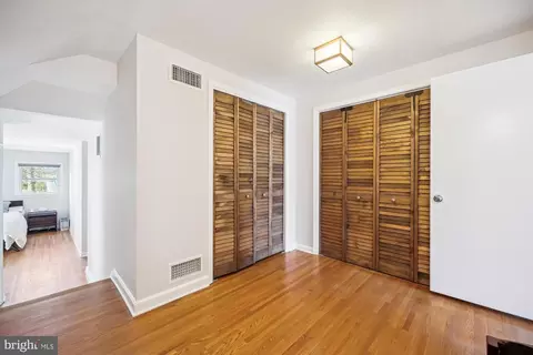 Entry Way - 2 Locksley Ct, Silver Spring, MD 20904 photo 5 of 5