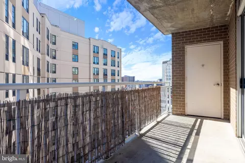 Exterior - 930 Wayne Ave #810, Silver Spring, MD 20910 photo 2 of 7