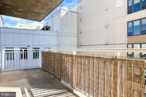 Exterior - 930 Wayne Ave #810, Silver Spring, MD 20910 photo 1 of 7