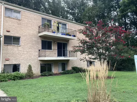 10613 Montrose Ave #104, Bethesda, MD 20814