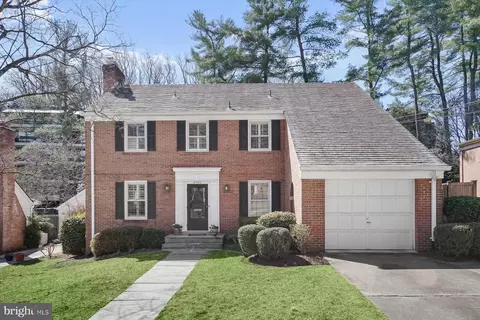 4703 Fort Sumner Dr, Bethesda, MD 20816