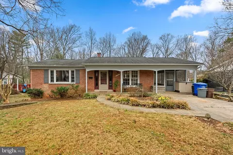 14217 Briarwood Ter, Rockville, MD 20853