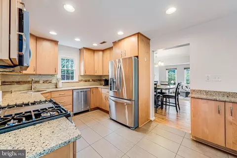 120 Snowy Owl Dr, Silver Spring, MD 20901 photo 6