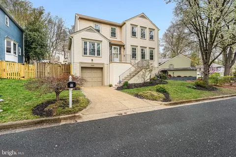 120 Snowy Owl Dr, Silver Spring, MD 20901 photo 2