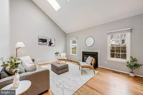 120 Snowy Owl Dr, Silver Spring, MD 20901 photo 12
