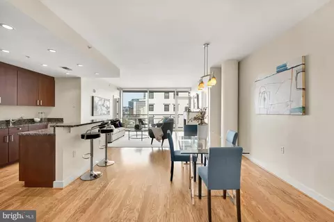 6820 Wisconsin Ave #6009, Bethesda, MD 20815