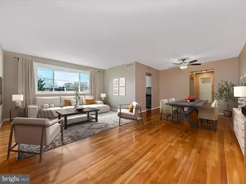 11503 Amherst Ave #14, Silver Spring, MD 20902 photo 2
