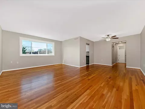11503 Amherst Ave #14, Silver Spring, MD 20902 photo 3