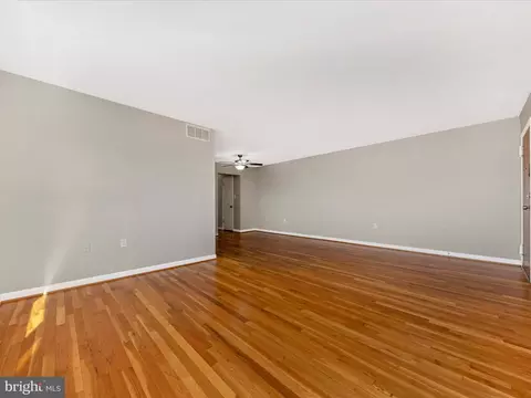 11503 Amherst Ave #14, Silver Spring, MD 20902 photo 5