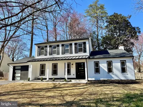 8519 Atwell Rd, Potomac, MD 20854