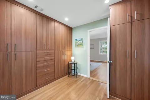 Other - 7708 Hackamore Dr, Potomac, MD 20854 photo 4 of 10