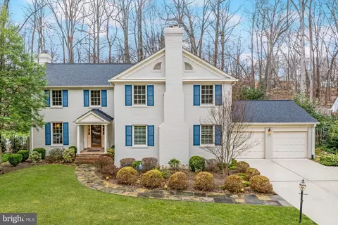 7708 Hackamore Dr, Potomac, MD 20854