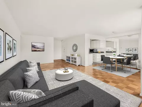 10201 Grosvenor Pl #809, Rockville, MD 20852