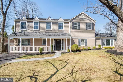 8206 Hampden Ln, Bethesda, MD 20817