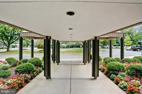 9900 Georgia Ave #27-213, Silver Spring, MD 20902