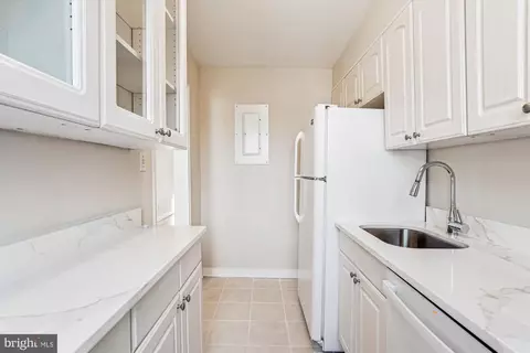 2208 Colston Dr #303, Silver Spring, MD 20910 photo 17