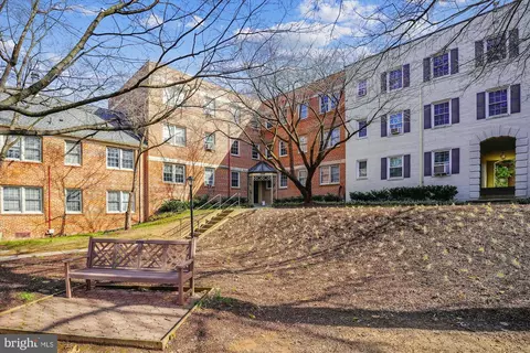 2208 Colston Dr #303, Silver Spring, MD 20910 photo 2
