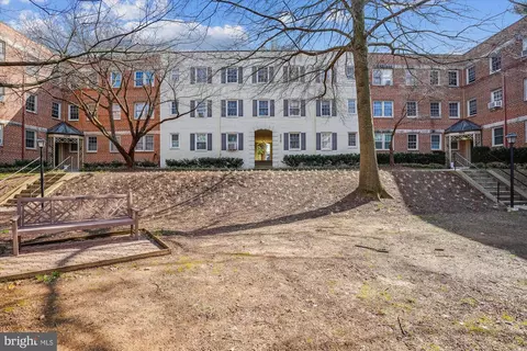 2208 Colston Dr #303, Silver Spring, MD 20910 photo 3