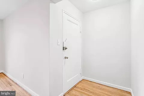2208 Colston Dr #303, Silver Spring, MD 20910 photo 4