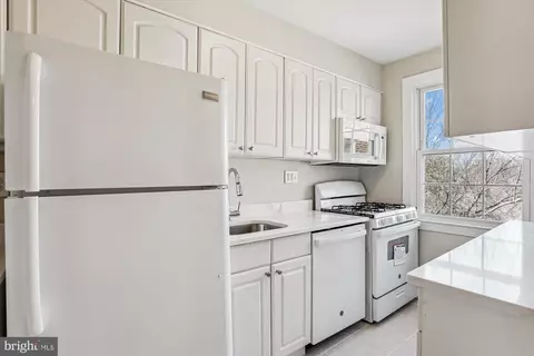 2208 Colston Dr #303, Silver Spring, MD 20910 photo 15