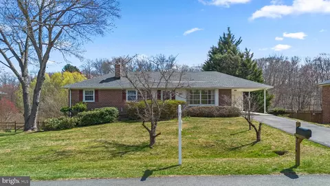 3428 Falling Green Rd, Olney, MD 20832