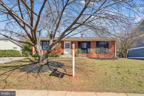4213 Warner St, Kensington, MD 20895