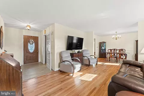 14712 Notley Rd, Silver Spring, MD 20905 photo 10