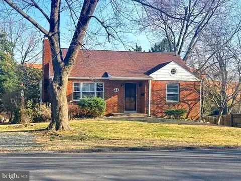 21 Desellum Ave, Gaithersburg, MD 20877