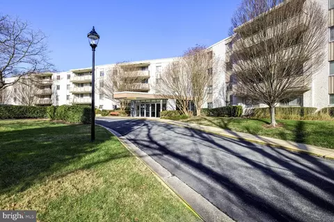 7501 Democracy Blvd #B-339, Bethesda, MD 20817