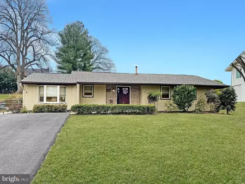 18908 Alpenglow Ln, Brookeville, MD 20833