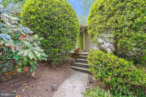 11632 Danville Dr, North Bethesda, MD 20852