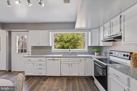 14515 Old Lyme Dr, Silver Spring, MD 20905 photo 16