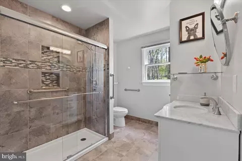 14515 Old Lyme Dr, Silver Spring, MD 20905 photo 32