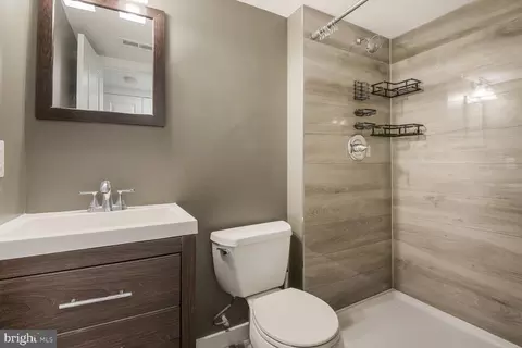 Bath - 10208 Capitol View Ave, Silver Spring, MD 20910 photo 3 of 3