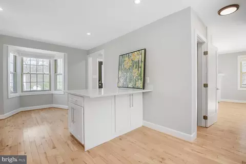 Entry Way - 10208 Capitol View Ave, Silver Spring, MD 20910 photo 1 of 3