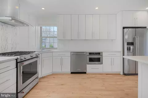 Kitchen - 10208 Capitol View Ave, Silver Spring, MD 20910 photo 1 of 4