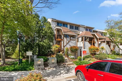 18260 Windsor Hill Dr #401A, Olney, MD 20832