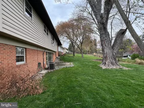 Exterior - 14725 Flintstone Ln, Silver Spring, MD 20905 photo 2 of 4