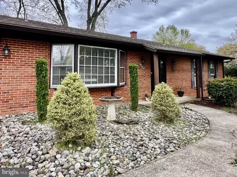Exterior - 14725 Flintstone Ln, Silver Spring, MD 20905 photo 3 of 4