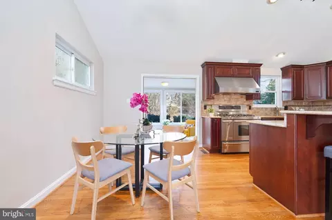 10313 Inwood Ave, Silver Spring, MD 20902 photo 6