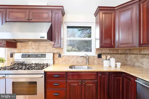 10313 Inwood Ave, Silver Spring, MD 20902 photo 8