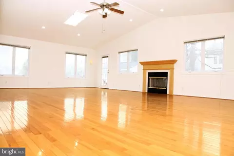 1105 Gresham Rd, Silver Spring, MD 20904 photo 9