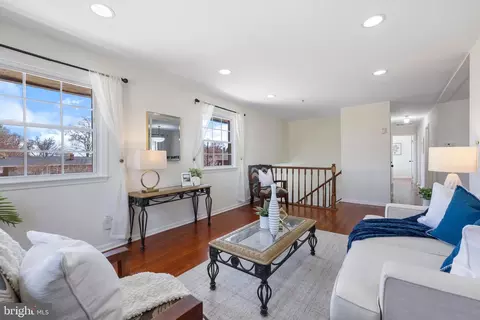 12700 Castleleigh Ct, Silver Spring, MD 20904 photo 3