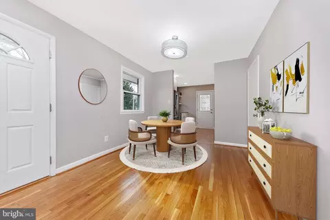 10004 Kinross Ave, Silver Spring, MD 20901 photo 2