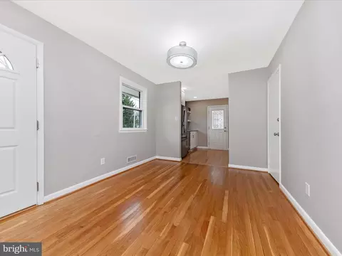 10004 Kinross Ave, Silver Spring, MD 20901 photo 13